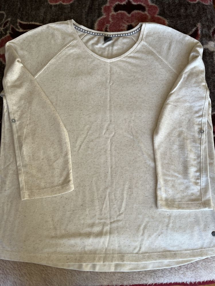 Bluza / podkoszulek