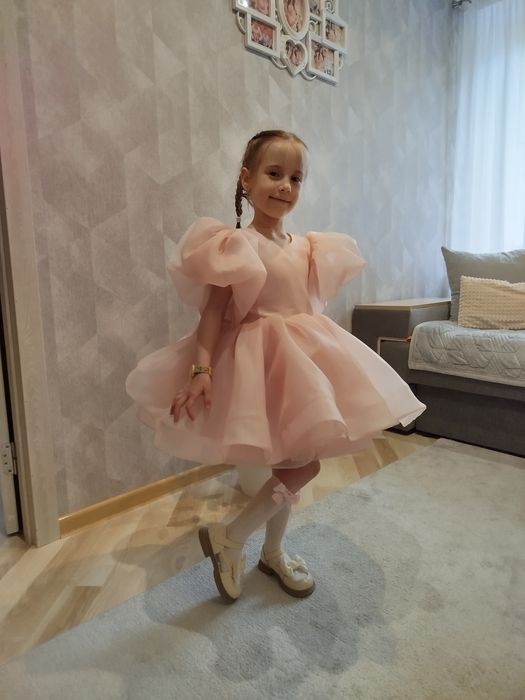 Дитяче нарядне плаття!