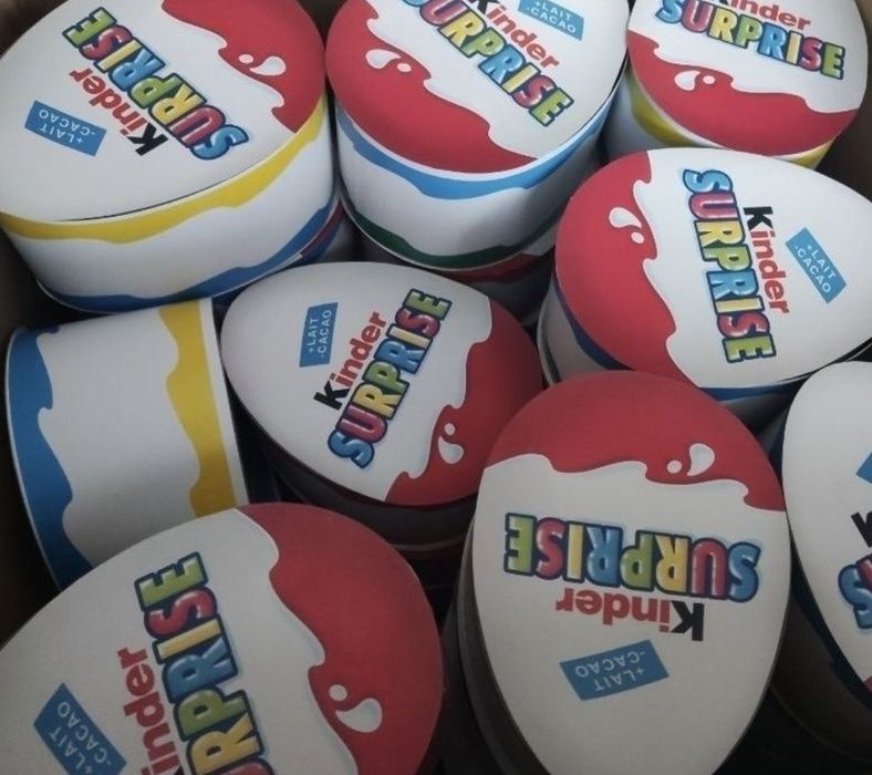Коробка Кіндер Сюрприз дитячі пакувальні нові
