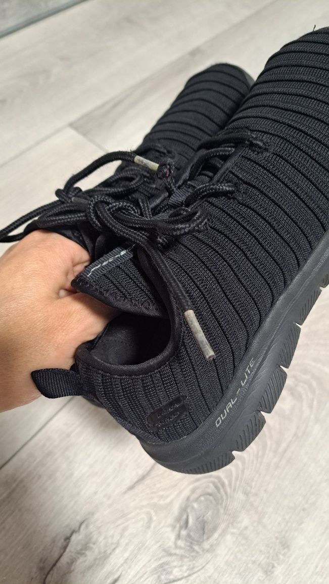 Кросівки Sketchers