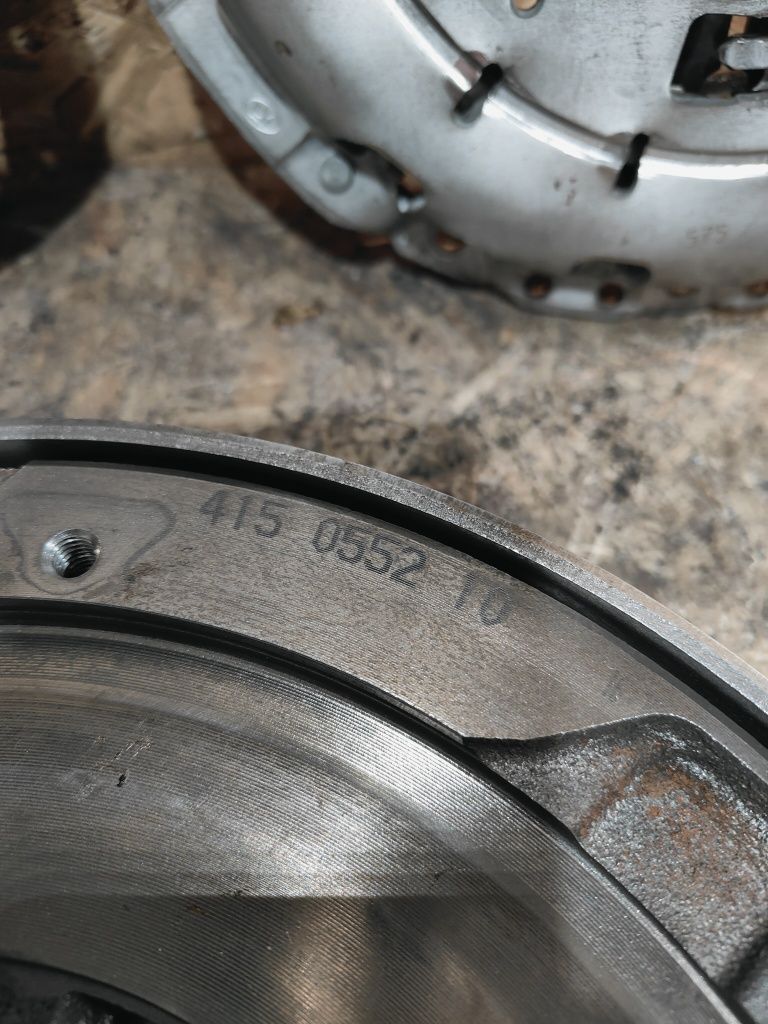 Маховик демпферний BMW X-1/X-3/F-10(E-83-84)