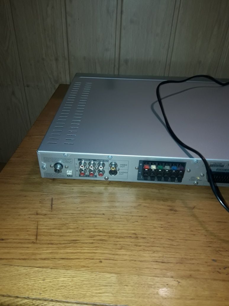 Kino domowe Tomson DPL 909 VD