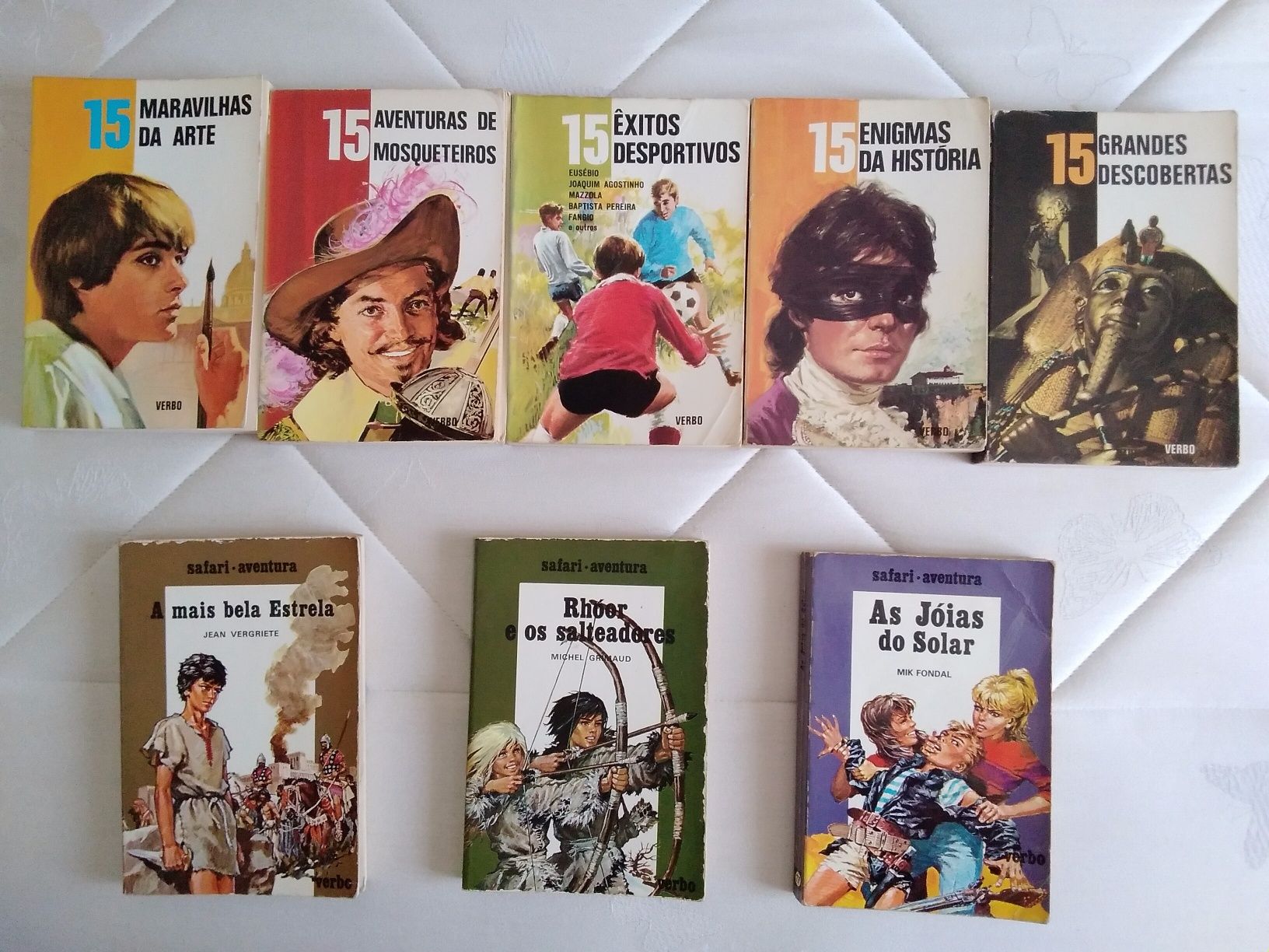 Alguns livros da coleção Série 15 Verbo ou Safari - Aventura