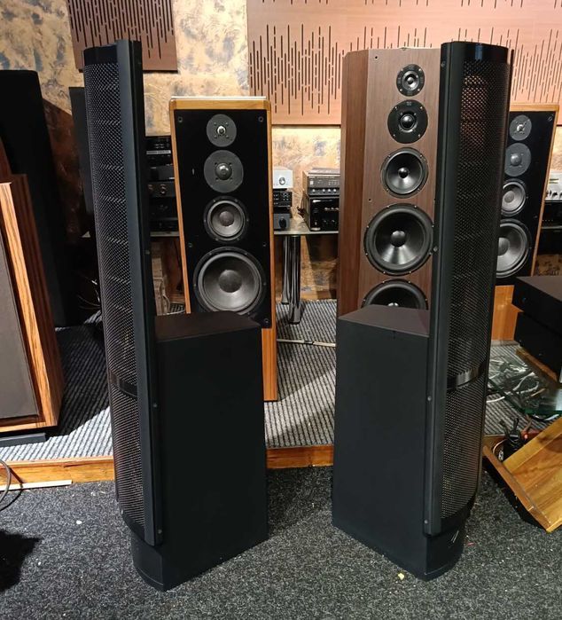 Martin Logan Scenario електростатичні гібридні АС Hi-End USA