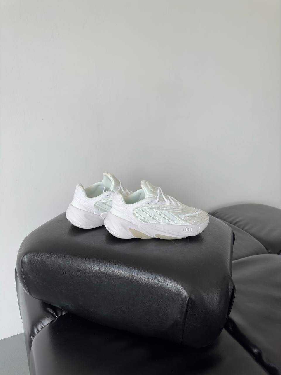 Чоловічі кросівки Adidas Ozelia білий 983676 ТОПЧИК