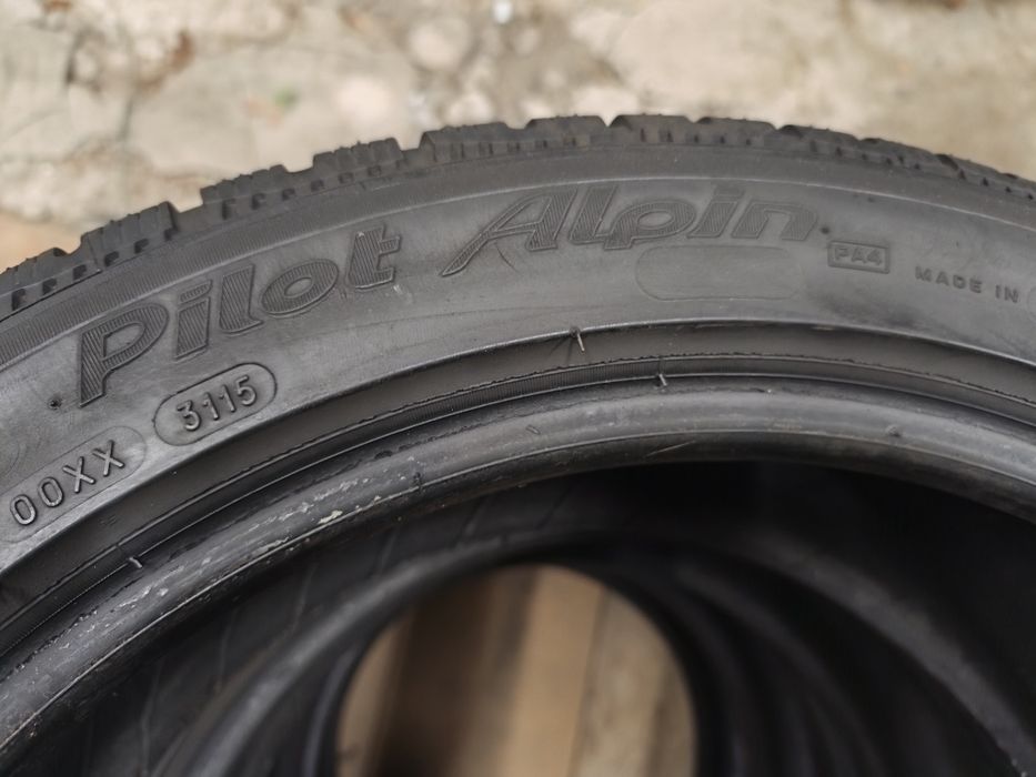 Opony zimowe Michelin Pilot Alpin 235/45/18