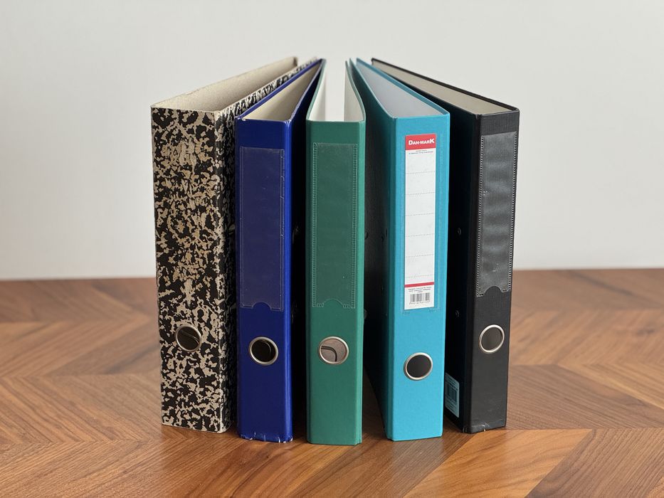 Segregatory A4 używane, komplet 5 sztuk, grzbiet 5 cm i 7 cm