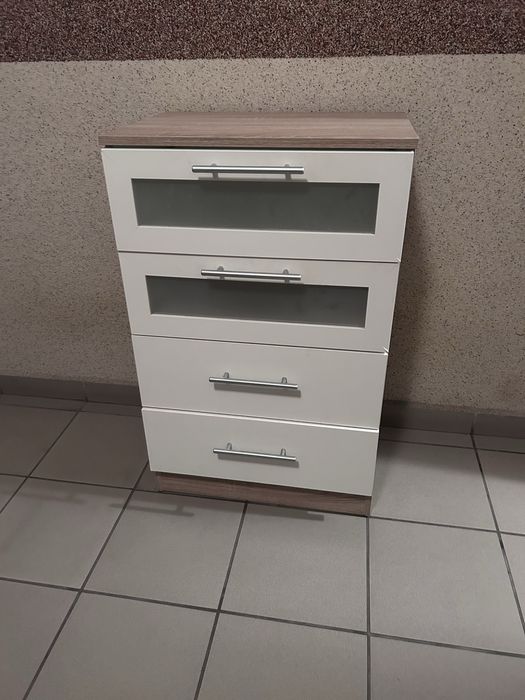 Komoda z szufladami