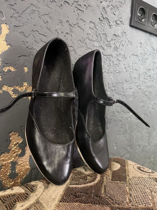 Танцювальні народні туфлі