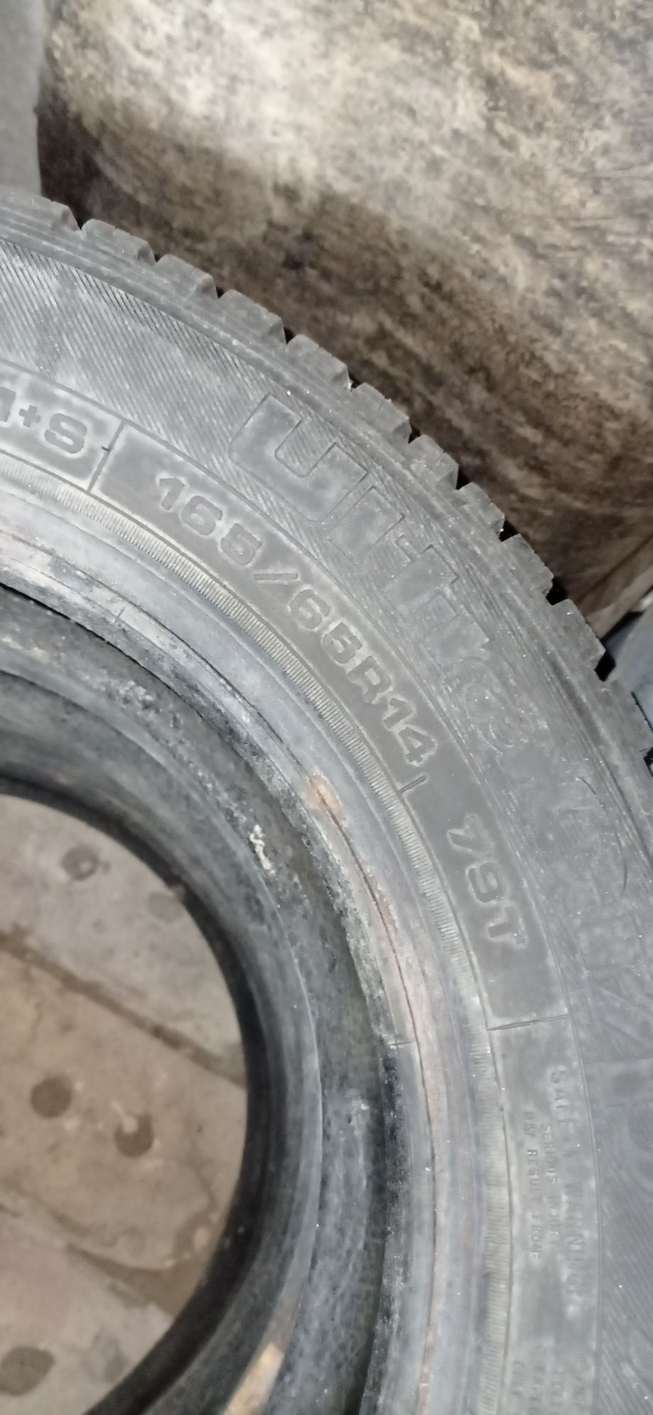 Резина зимня 165/65 R14