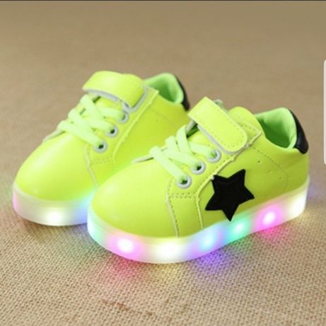 АКЦИЯ ! Детские, яркие, светящиеся кроссовки. LED .