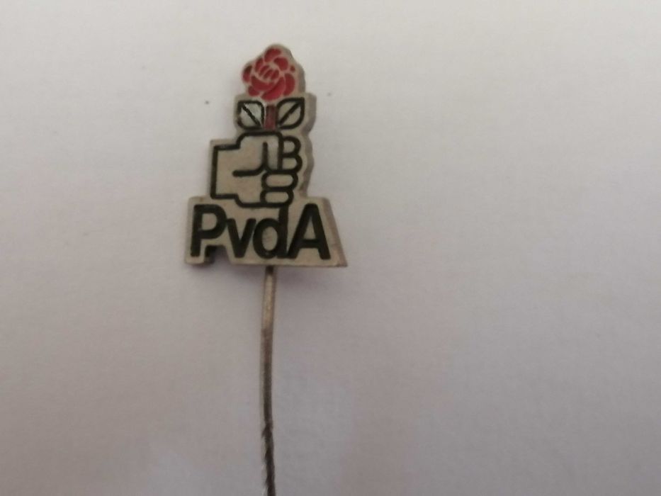 Crachats/pins esmaltados com alfinete de dama atrás