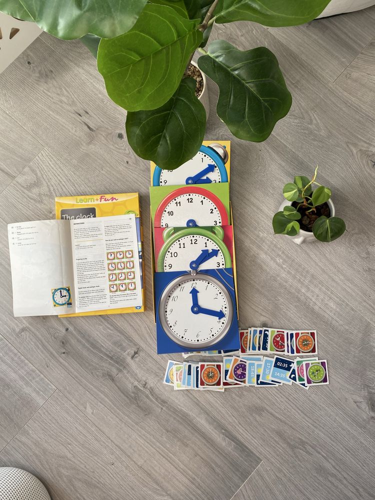 Gra planszowa „The clock”