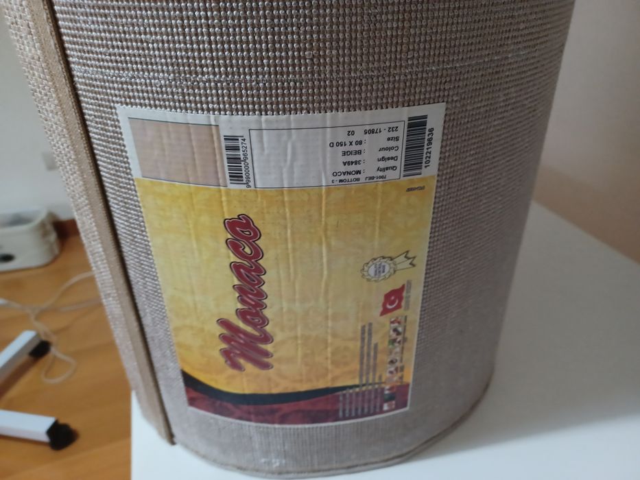 Tapete bege. Como novo. Para sala ou Quarto