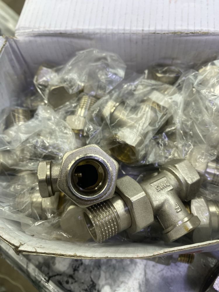 ОПТ Кран радиаторный Ferro прямой запорный хром нр1/2”-вр1/2” ZP2Y