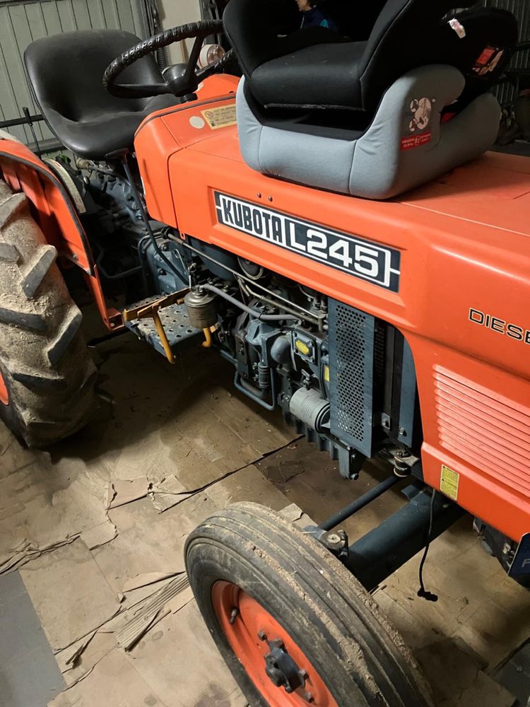 Tractor kubota poucas horas de uso