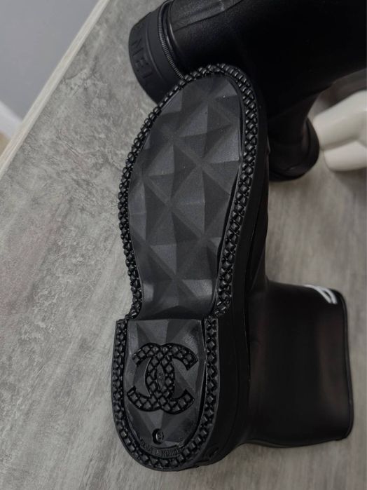 Чоботи/ саможки chanel резиновые сапоги шанель 38 розмір