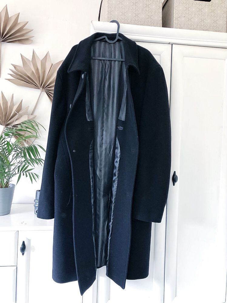 Prochnik czarny klasyczny płaszcz z dodatkiem kaszmiru