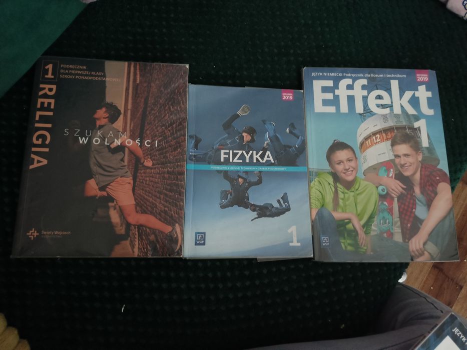 Podręczniki Fizyka, religia, Effect 1