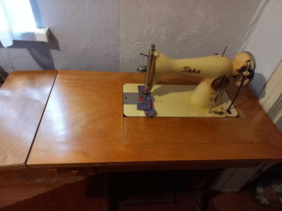 Швейна машинка Tikka