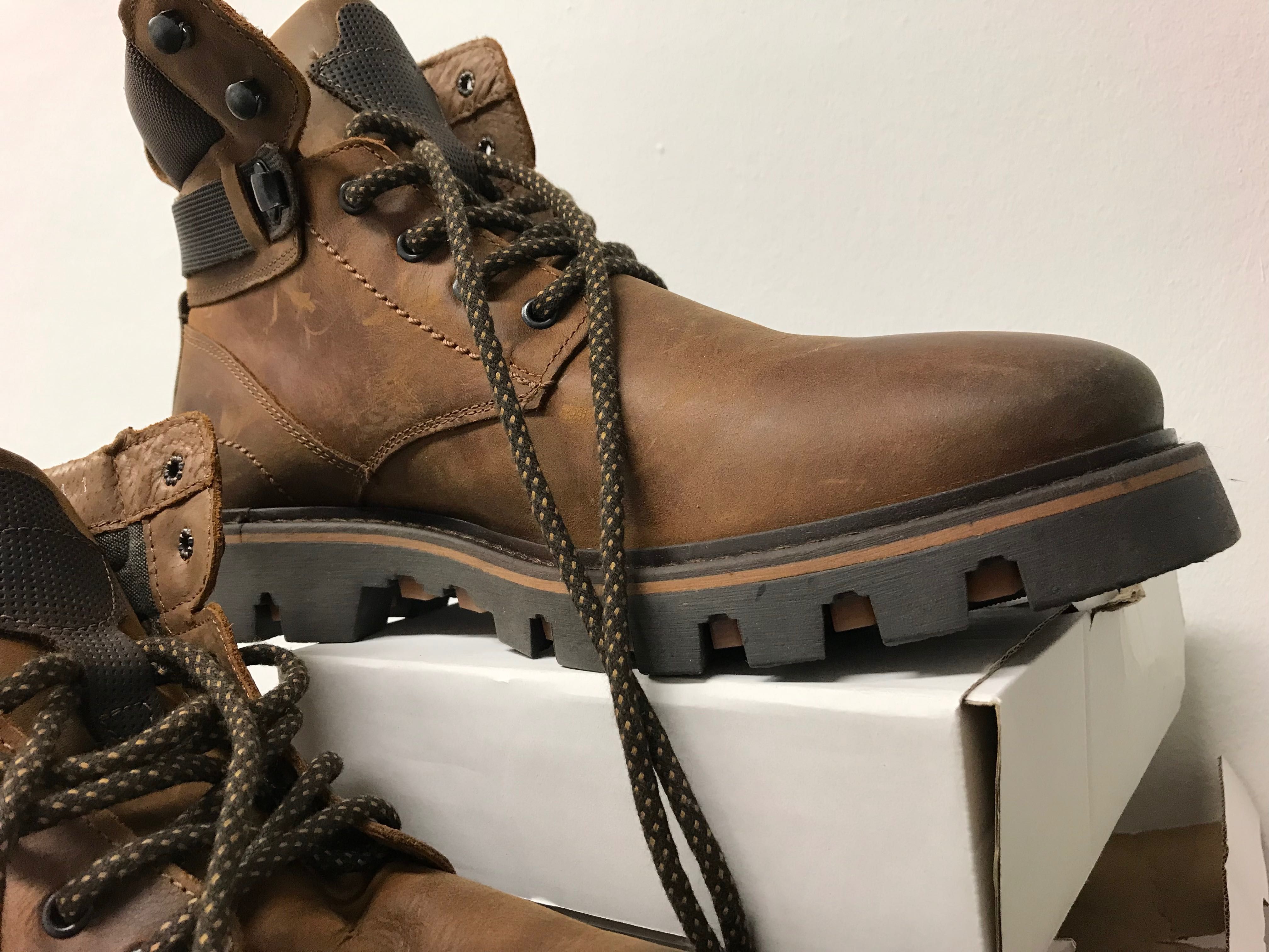 Buty zimowe AM Shoe Company, brązowe, rozmiar 45, skórzane, wyczesane