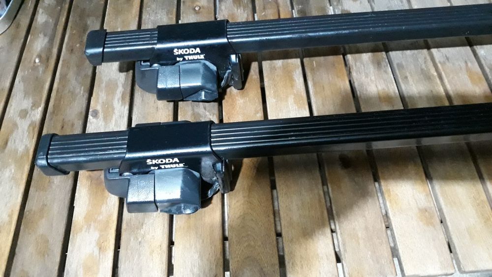 Barras transversais VW  Golf e Skoda / Tampão Volkswagen