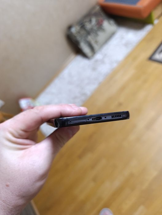 Samsung S23 8/128 офіційний ‼️‼️‼️