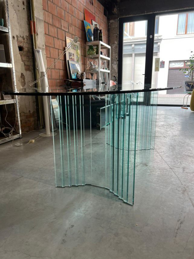 Piękny szklany stół Tonelli design