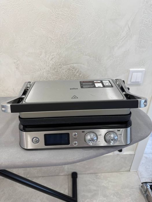 Braun гриль-Барбекю GC9047