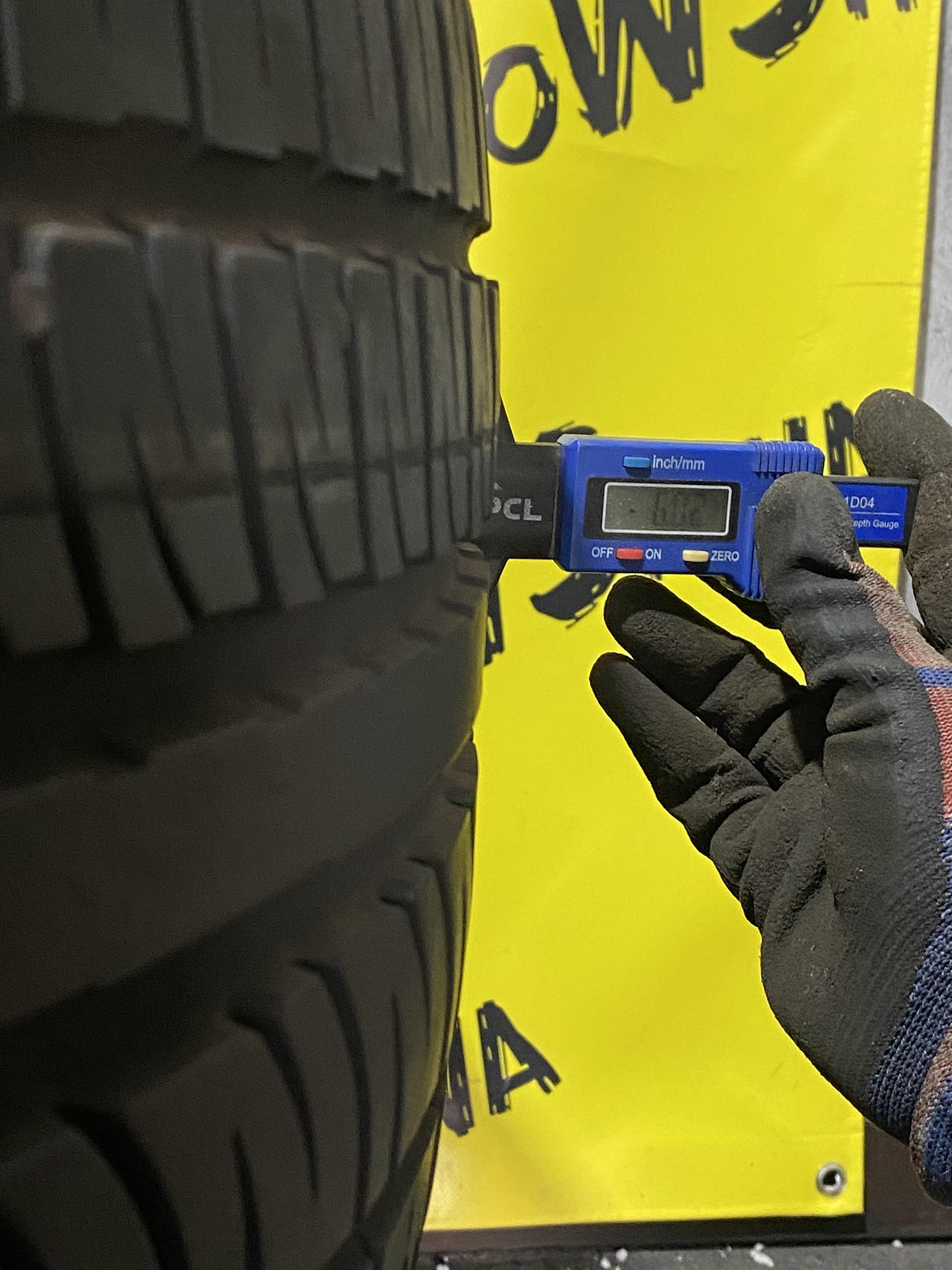 255 45 20 Pirelli Scorpion Zero 2023 Літо