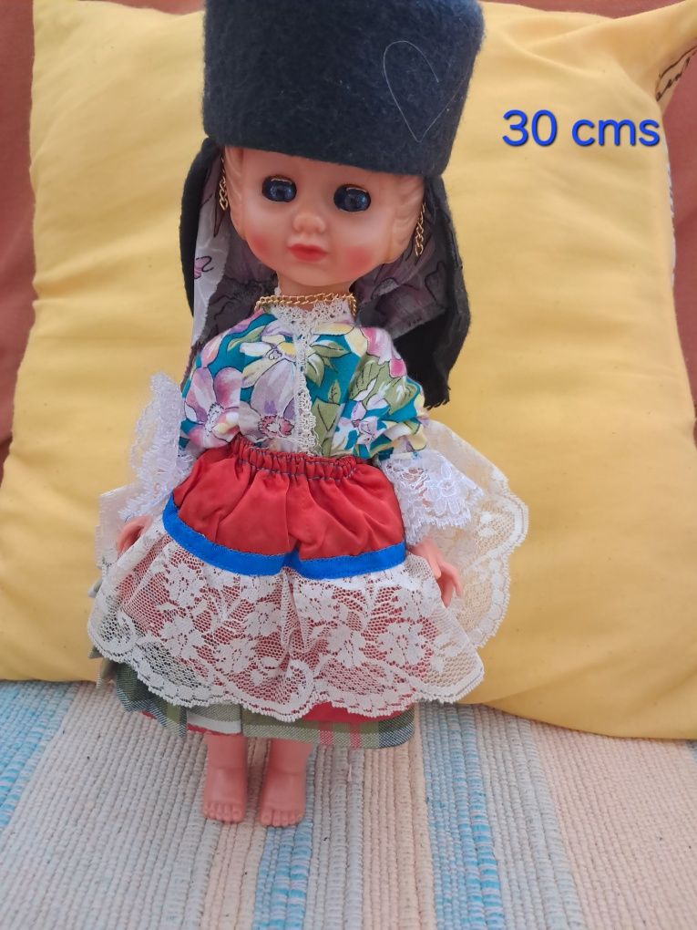 Boneca plastico "NAZARÉ "