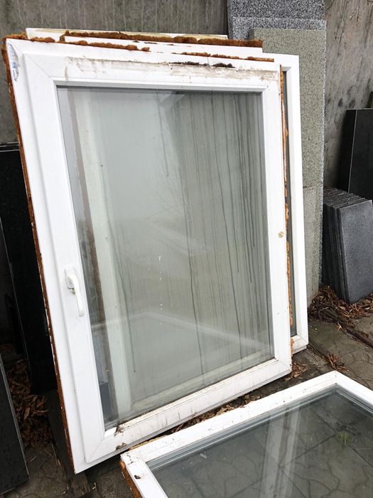 Прдам окна глухие