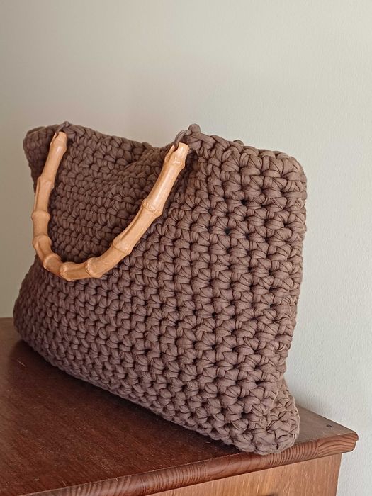 Bolsa Senhora em Croché