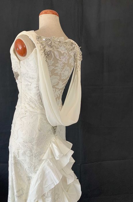 Nowa Suknia ślubna Syrena 38 M Srebrna biała Koronka z trenem Glamour
