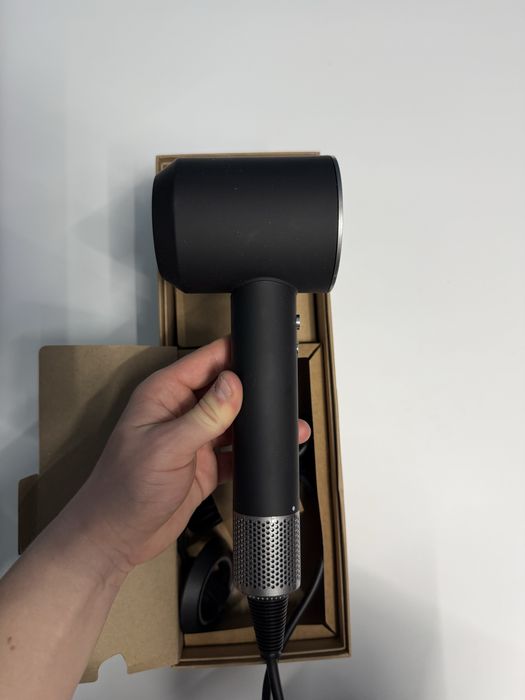 Фен dyson supersonic