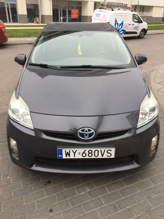 Toyota Prius 30, rok 2011. Mam kilka podobnych na sprzedaż