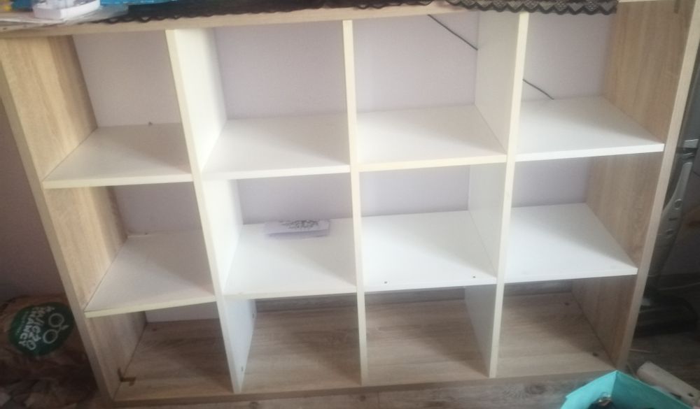 Solidny Drewniany regal