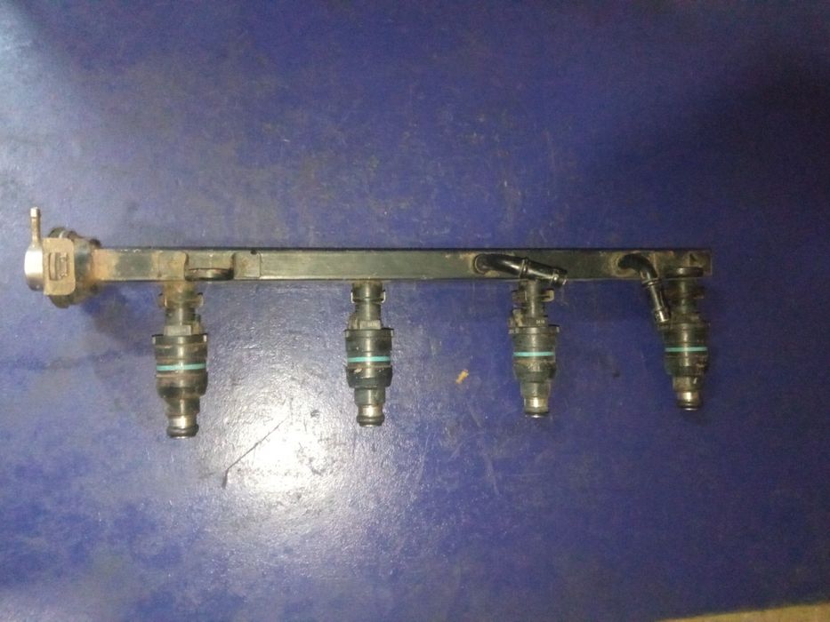 Форсунки Форсунка Бензинові D3762FA BMW 3 E36 БМВ 1.6i 1.8i