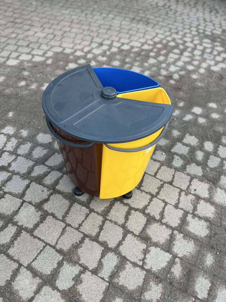 Kosz do segregacji na śmieci do kuchni