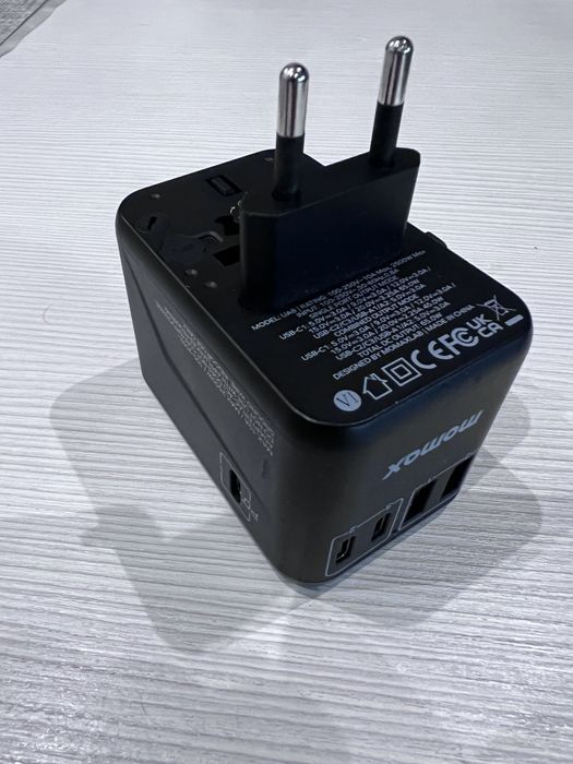 Зарядний пристрій  Momax GaN Tech 65w