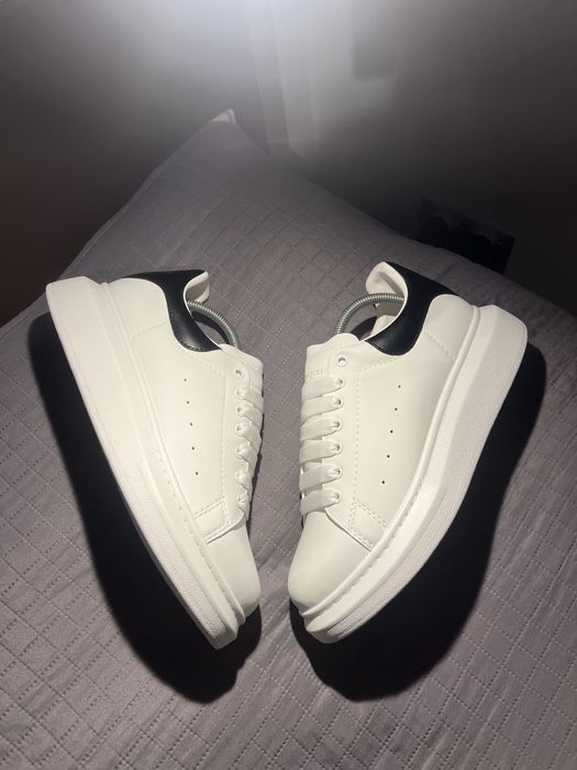 Buty Alexander McQueen r42, białe