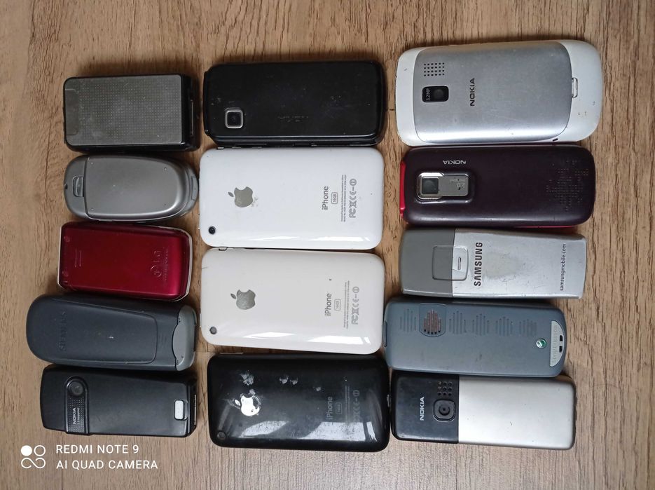 Телефон мобильный на запчасти