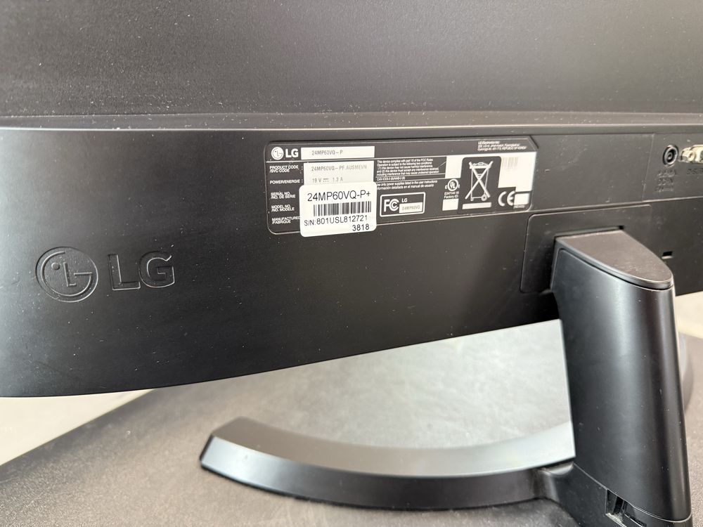 Monitor LG 24MP60VQ, HDMI, 24cale, bdb stan