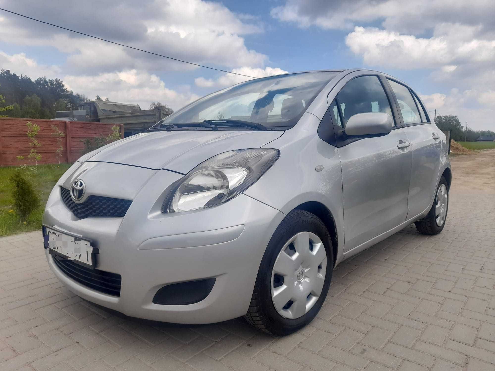 Toyota Yaris II 1.3 + LPG 101KM + ważne opłaty # niski przebieg #