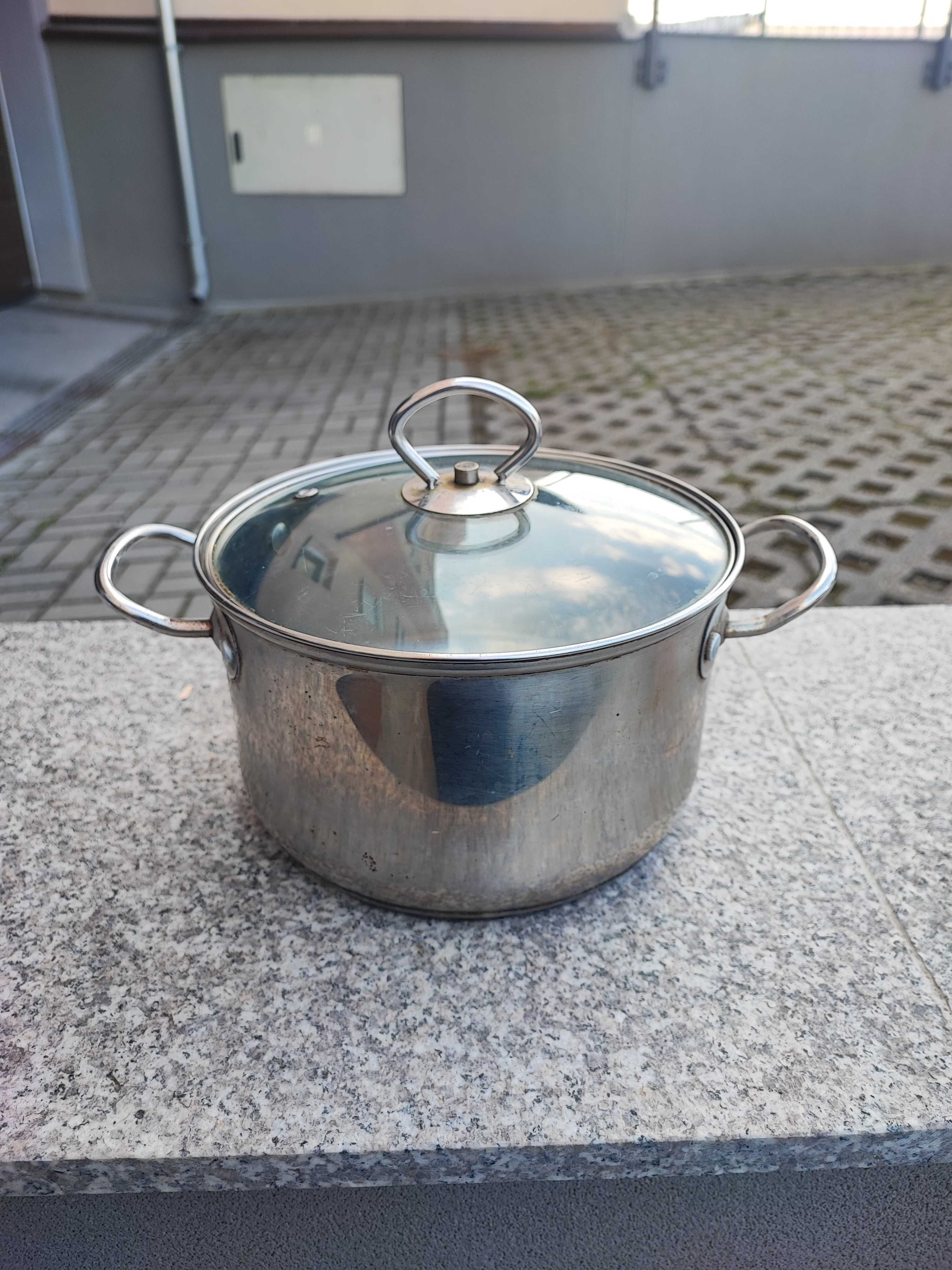 Garnek z pokrywką 3 L