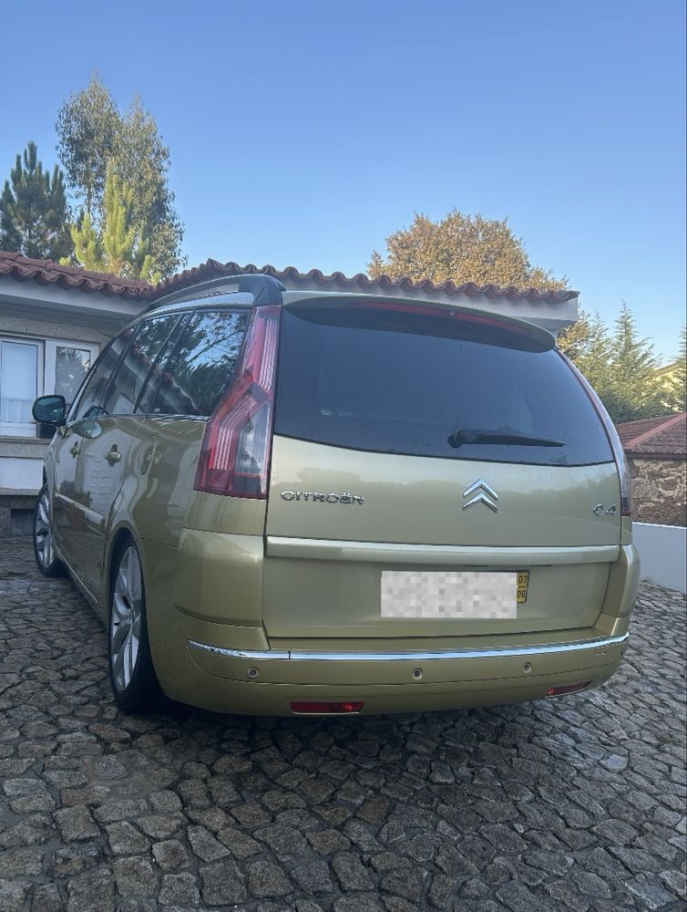 Carrinha Citroën de 7 lugares