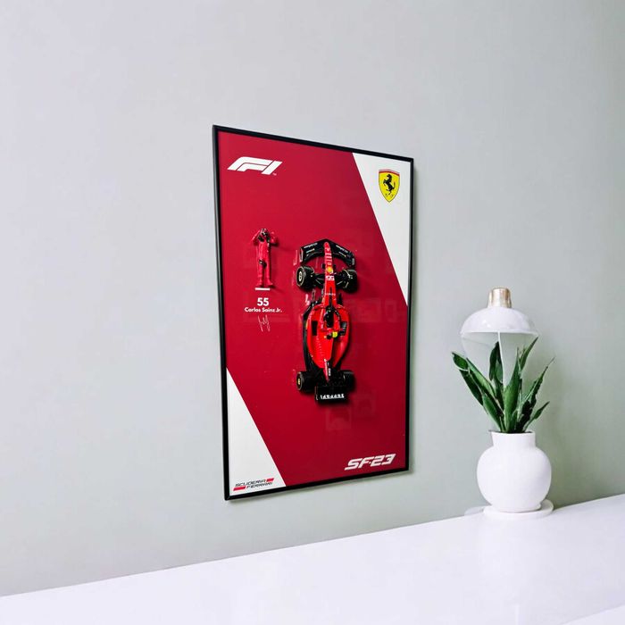 Bburago 50x30 F1 Ferrari SF-23 Масштаб 1/24 #55 Carlos Sainz jr.