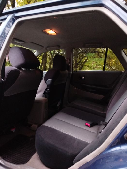 Продаж авто Mazda 323F