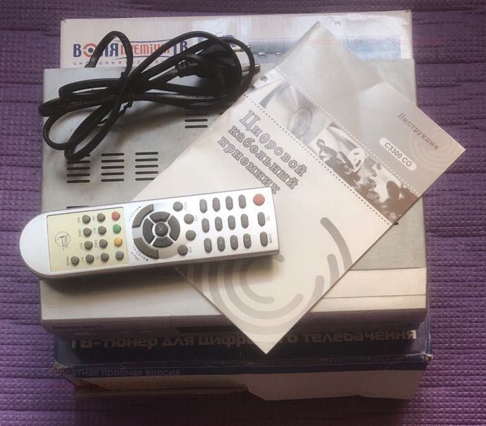 Ресивер (цифровий ТВ-тюнер) Homecast C3300 CO