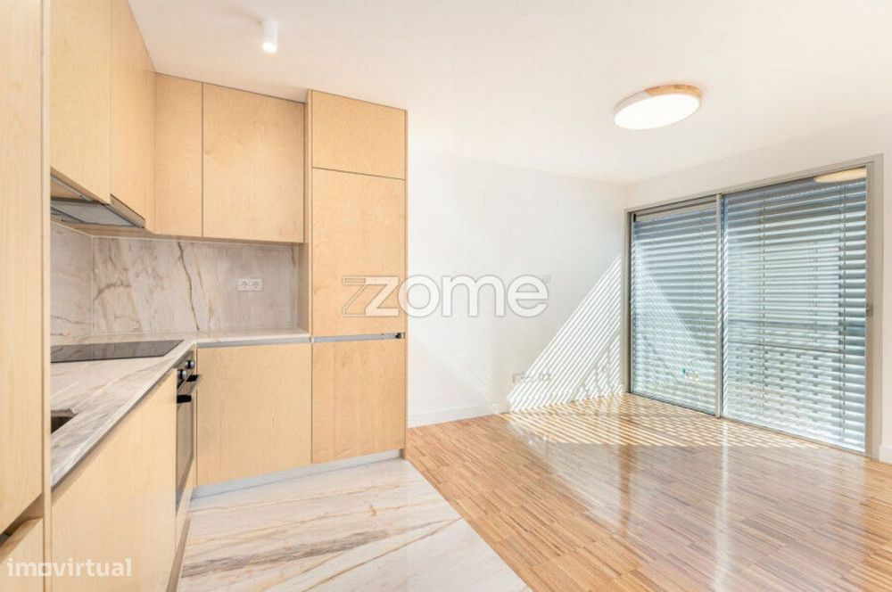 Apartamento semi-novo nas Devesas _ V N Gaia para arrendar
